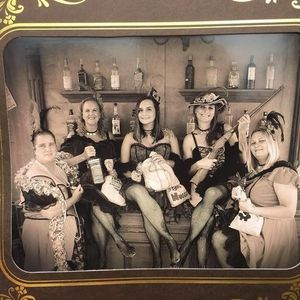 Meet your Posher, Dara